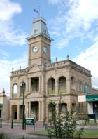 Centre Point Mid-City Motor Inn - Town Hall