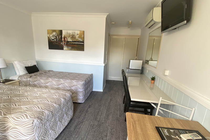 King Twin Share Single Room